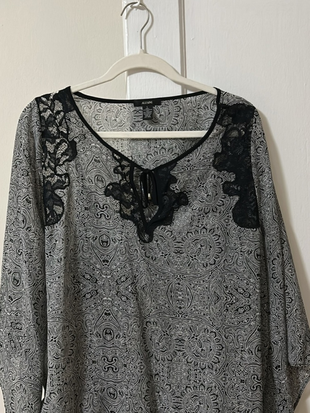 Alfani Size L Black and White Paisley Lace Accent Blouse